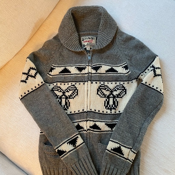 Grey and cream Aritzia sea to sky sweater - Picture 2 of 6